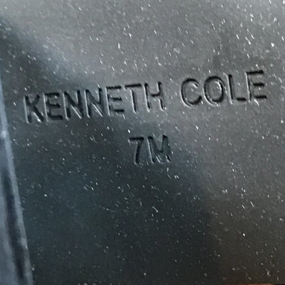 Kenneth Cole Women’s Snake Print Block Heel Ankle Justin Booties Boots Size 7M - Picture 8 of 8